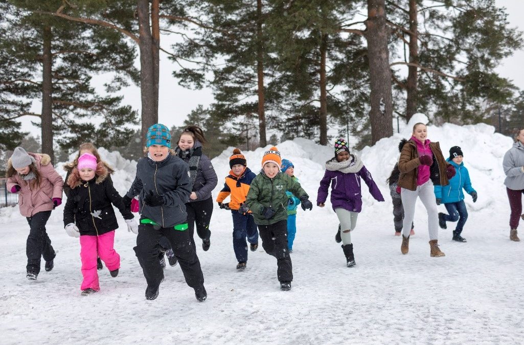 Lasten liikuntatutkimuksesta karuja lukuja –  Liikuntakerhoissa ratkaisu liikuntapommin purkamiseen